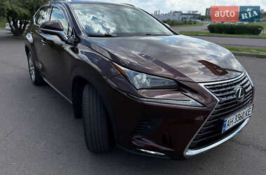 Внедорожник / Кроссовер Lexus NX 2017 в 