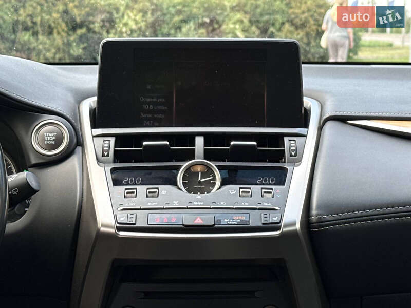 Позашляховик / Кросовер Lexus NX 2017 в Кривому Розі