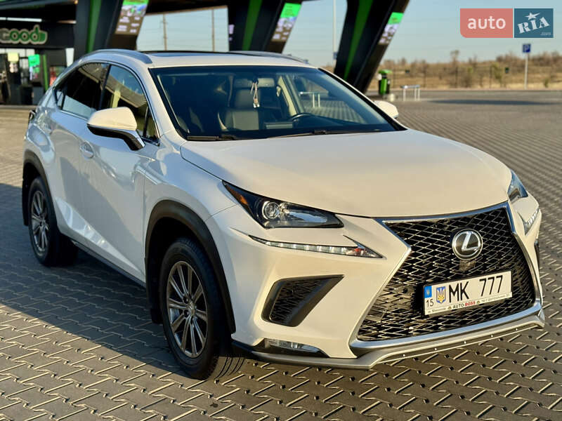 Позашляховик / Кросовер Lexus NX 2015 в Миколаєві