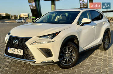 Позашляховик / Кросовер Lexus NX 2015 в 