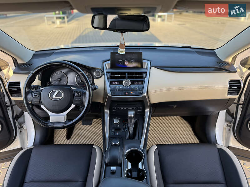 Позашляховик / Кросовер Lexus NX 2015 в Миколаєві