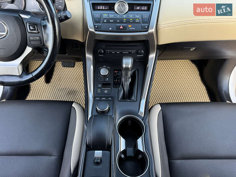 Позашляховик / Кросовер Lexus NX 2015 в Миколаєві