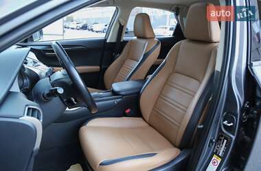 Позашляховик / Кросовер Lexus NX 2017 в 