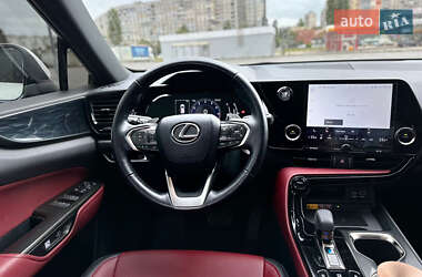Внедорожник / Кроссовер Lexus NX 2022 в 