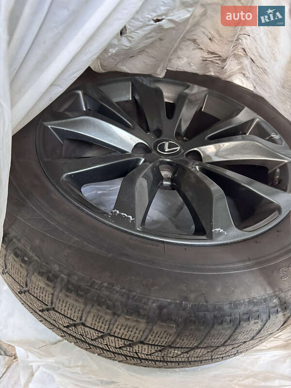 Внедорожник / Кроссовер Lexus NX 2014 в Днепре