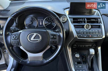 Внедорожник / Кроссовер Lexus NX 2015 в 