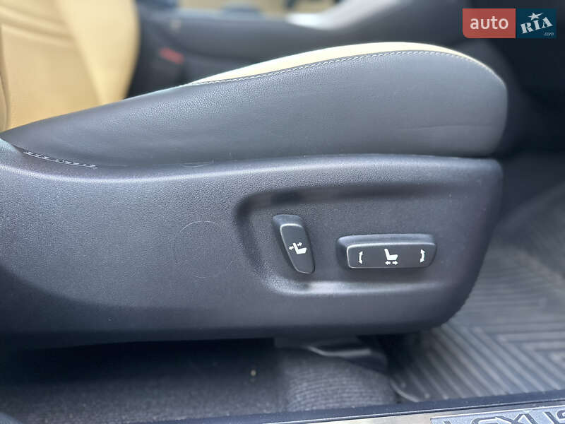 Внедорожник / Кроссовер Lexus NX 2019 в Киеве