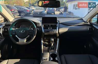 Позашляховик / Кросовер Lexus NX 2021 в 