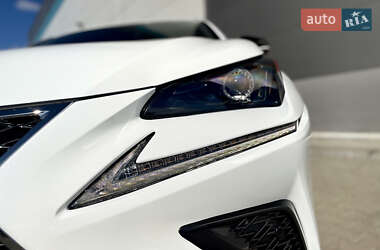 Внедорожник / Кроссовер Lexus NX 2021 в 