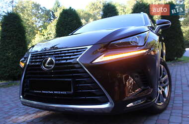 Позашляховик / Кросовер Lexus NX 2017 в Трускавці