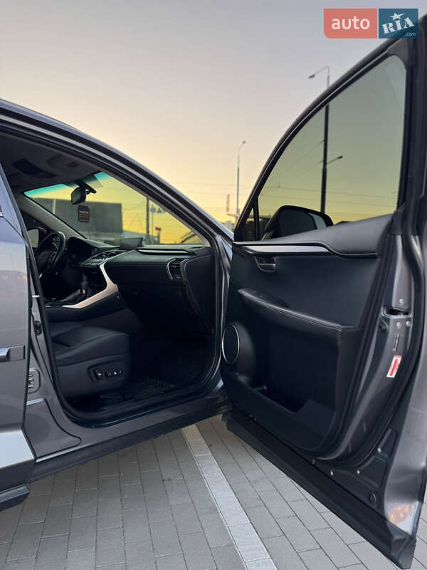 Внедорожник / Кроссовер Lexus NX 2016 в Виннице