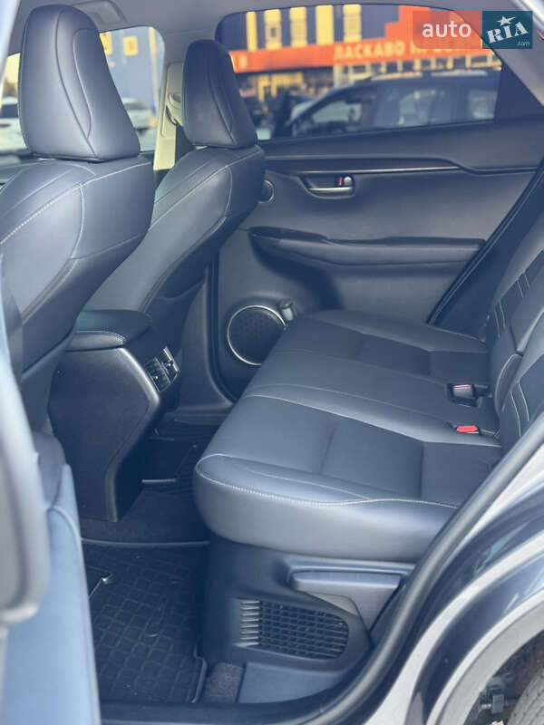 Внедорожник / Кроссовер Lexus NX 2016 в Виннице