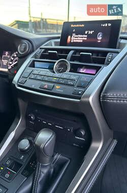 Внедорожник / Кроссовер Lexus NX 2016 в 