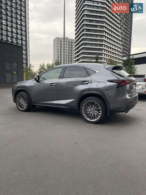 Позашляховик / Кросовер Lexus NX 2015 в Києві
