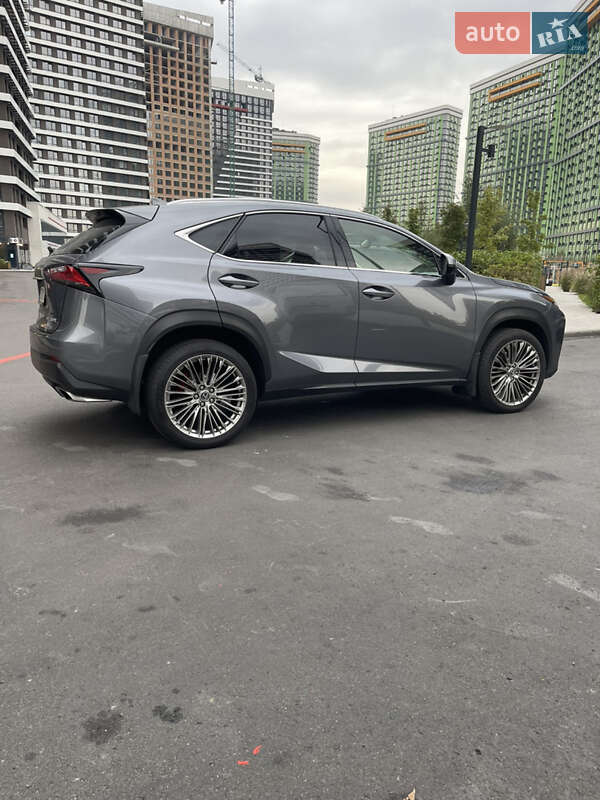 Позашляховик / Кросовер Lexus NX 2015 в Києві