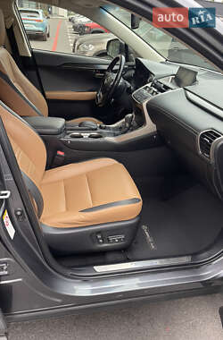 Позашляховик / Кросовер Lexus NX 2015 в 