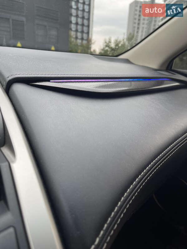 Позашляховик / Кросовер Lexus NX 2015 в Києві