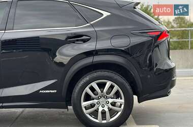 Внедорожник / Кроссовер Lexus NX 2017 в 