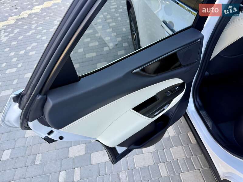 Внедорожник / Кроссовер Lexus NX 2023 в Одессе
