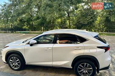 Позашляховик / Кросовер Lexus NX 2021 в 