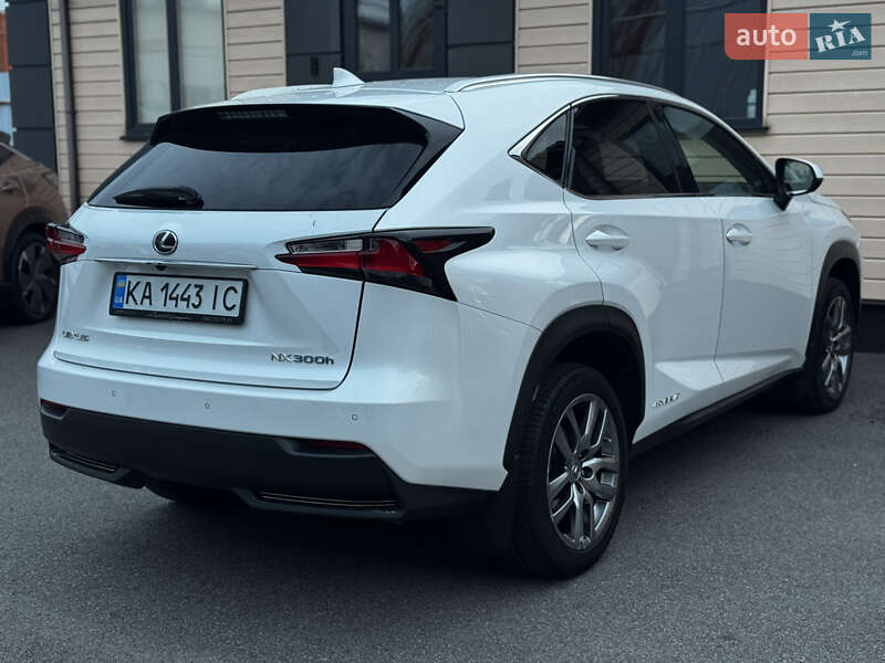 Внедорожник / Кроссовер Lexus NX 2015 в Киеве