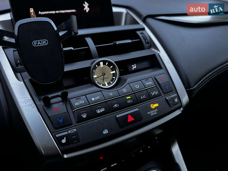 Внедорожник / Кроссовер Lexus NX 2015 в Киеве