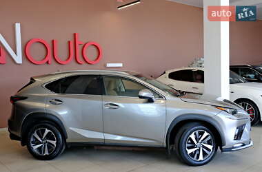 Внедорожник / Кроссовер Lexus NX 2017 в 