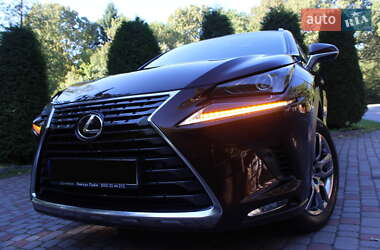 Позашляховик / Кросовер Lexus NX 2017 в 