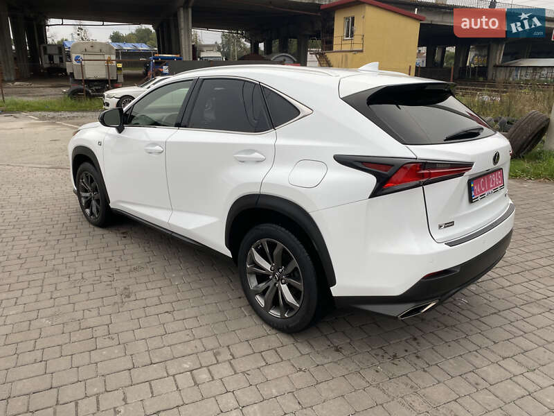 Позашляховик / Кросовер Lexus NX 2020 в Львові