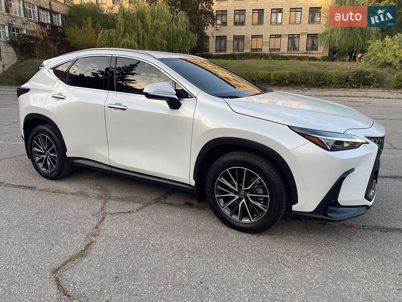 Внедорожник / Кроссовер Lexus NX 2021 в Киеве
