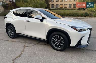 Позашляховик / Кросовер Lexus NX 2021 в 