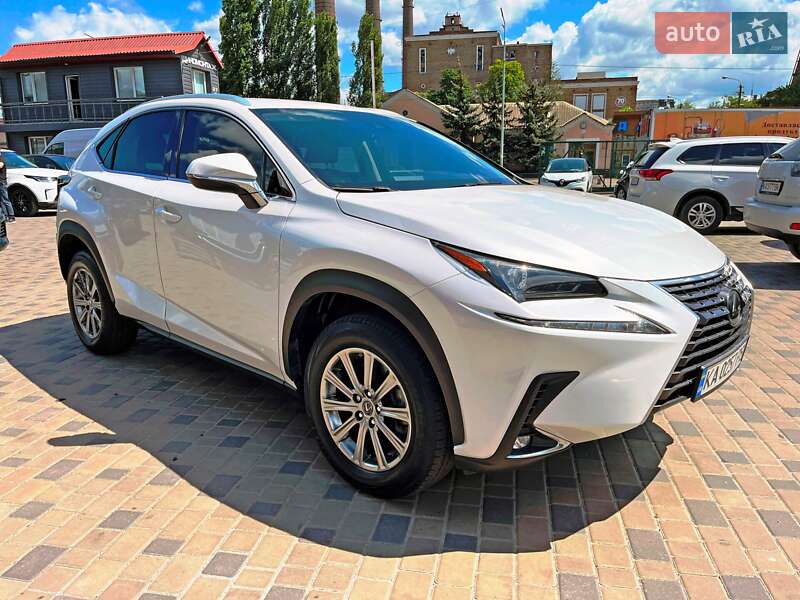Lexus NX 2019