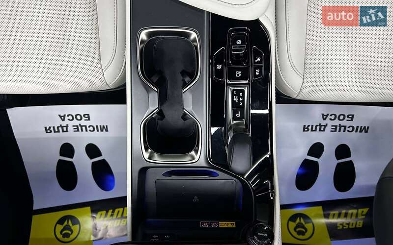 Внедорожник / Кроссовер Lexus NX 2024 в Черновцах