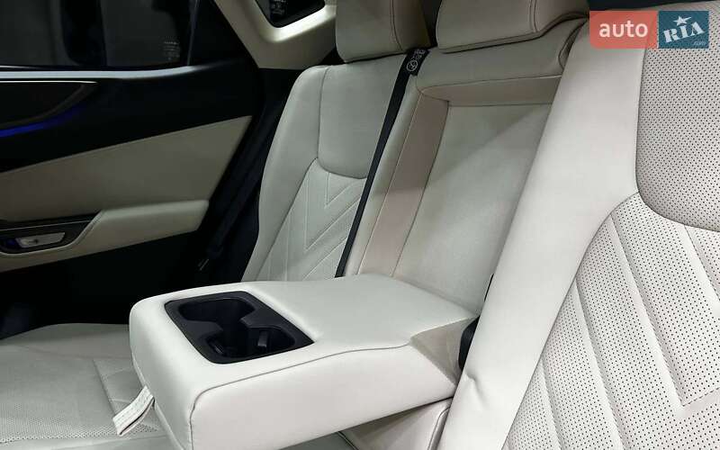 Внедорожник / Кроссовер Lexus NX 2024 в Черновцах