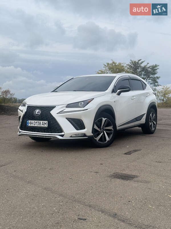 Внедорожник / Кроссовер Lexus NX 2017 в 