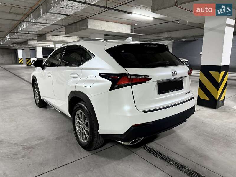 Позашляховик / Кросовер Lexus NX 2015 в Дніпрі