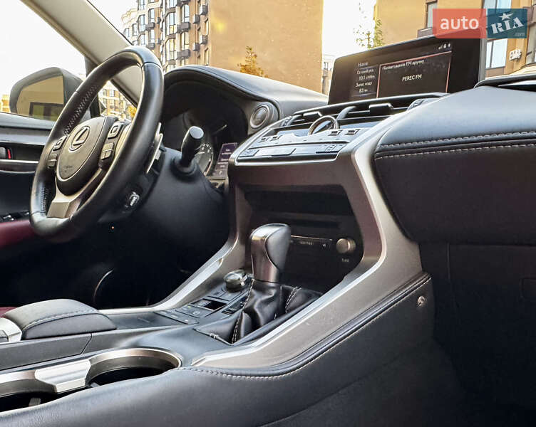 Внедорожник / Кроссовер Lexus NX 2021 в Киеве
