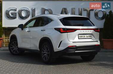 Внедорожник / Кроссовер Lexus NX 2022 в 