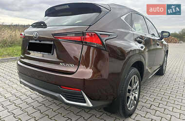 Позашляховик / Кросовер Lexus NX 2017 в 