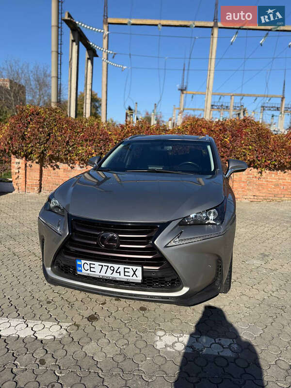 Позашляховик / Кросовер Lexus NX 2016 в Чернівцях