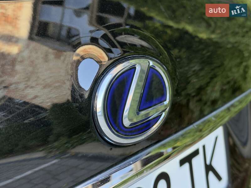 Позашляховик / Кросовер Lexus NX 2015 в Львові
