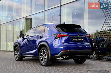 Позашляховик / Кросовер Lexus NX 2015 в  фото 3 Позашляховик / Кросовер Lexus NX 2015 в