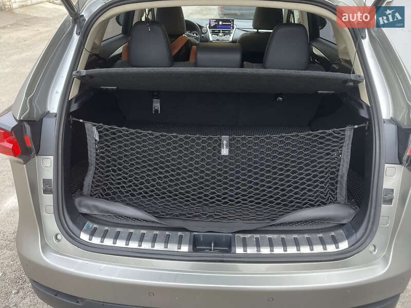 Внедорожник / Кроссовер Lexus NX 2018 в Харькове