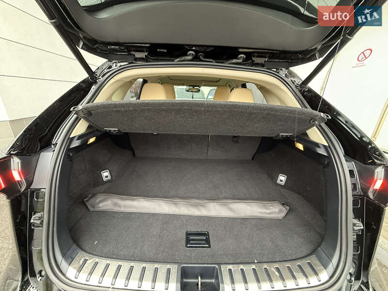 Внедорожник / Кроссовер Lexus NX 2016 в Кременчуге