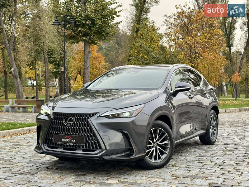 Lexus NX 2022