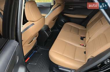 Позашляховик / Кросовер Lexus NX 2015 в Львові