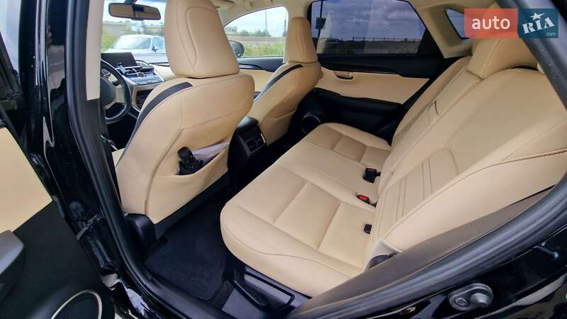 Позашляховик / Кросовер Lexus NX 2015 в Львові фото 11 Позашляховик / Кросовер Lexus NX 2015 в Львові