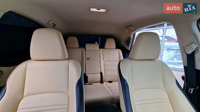 Позашляховик / Кросовер Lexus NX 2015 в Львові фото 26 Позашляховик / Кросовер Lexus NX 2015 в Львові