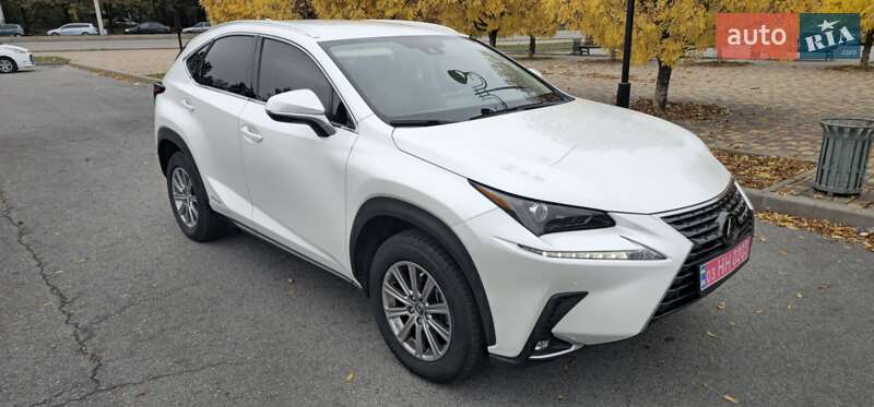 Позашляховик / Кросовер Lexus NX 2020 в Києві