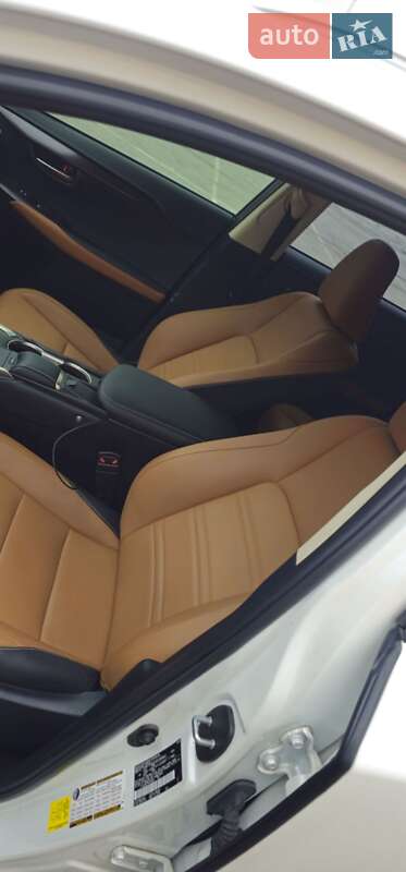 Позашляховик / Кросовер Lexus NX 2020 в Києві